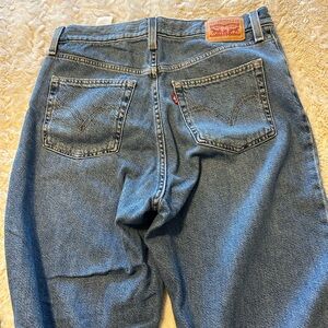 Levi's Classic high waisted Mom Blue Jeans